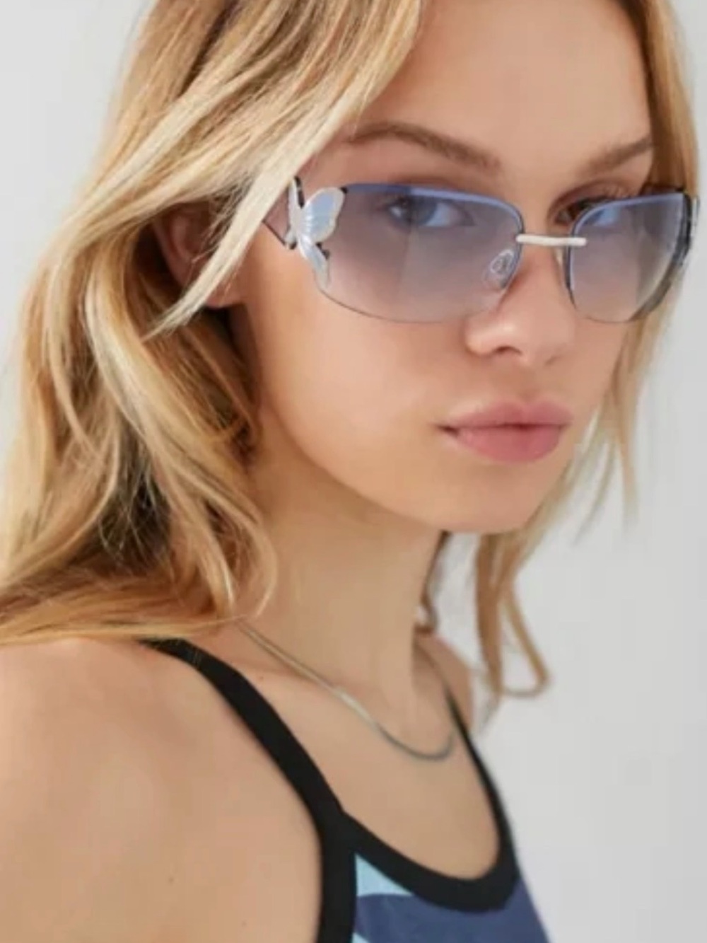 Urban Outfitters Y2K Butterfly Shield Sunglasses - Black